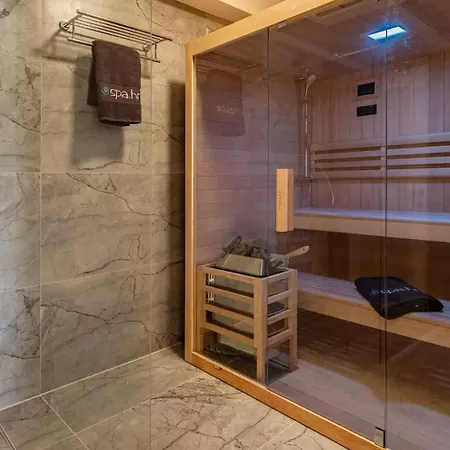 Bura With Pool And Sauna