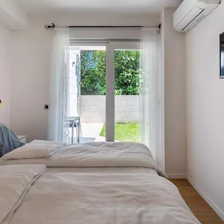 Bura With Pool And Sauna Villa