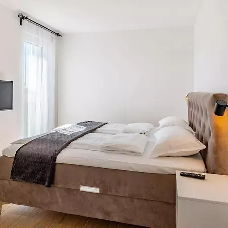 Bura With Pool And Sauna Villa