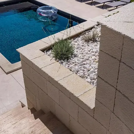 Villa Bura With Pool And Sauna Barbat na Rabu