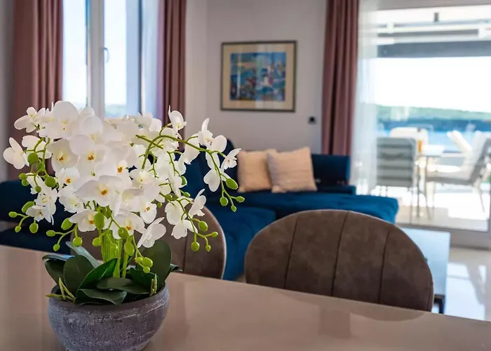 Bura With Pool And Sauna